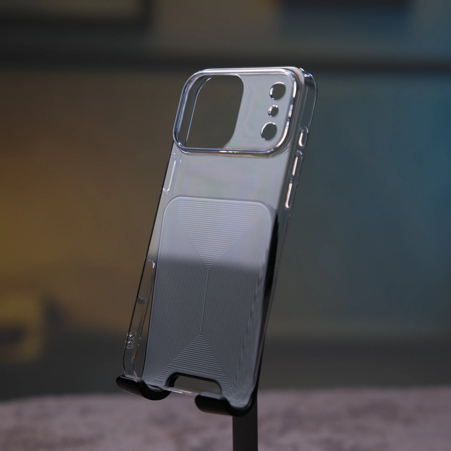 iPhone 17 Pro Max için Sararmayan We Are Clean Kılıf