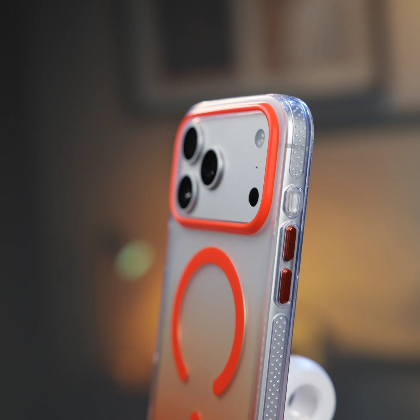 iPhone 17 Pro için MagSafe'li Toros Kapak