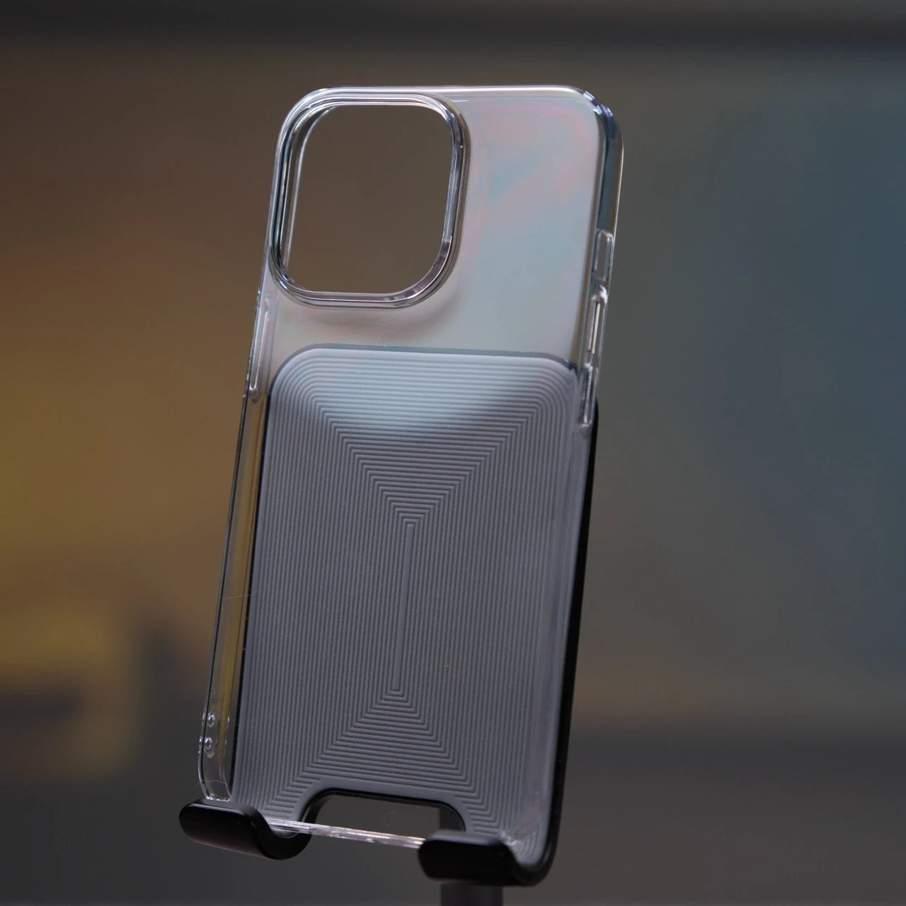 iPhone 16 Pro için Sararmayan We Are Clean Kılıf