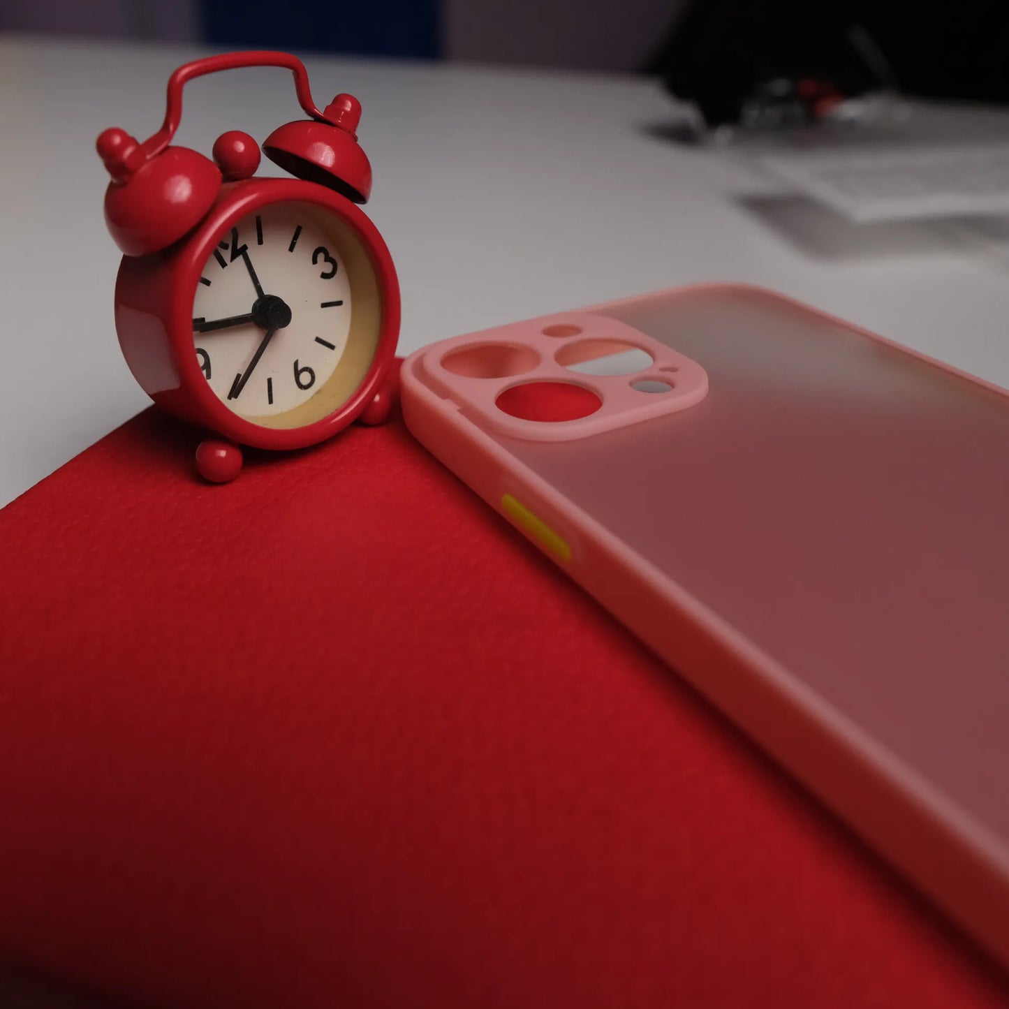 iPhone 17 Pro Max için Silikon Hux Kılıf