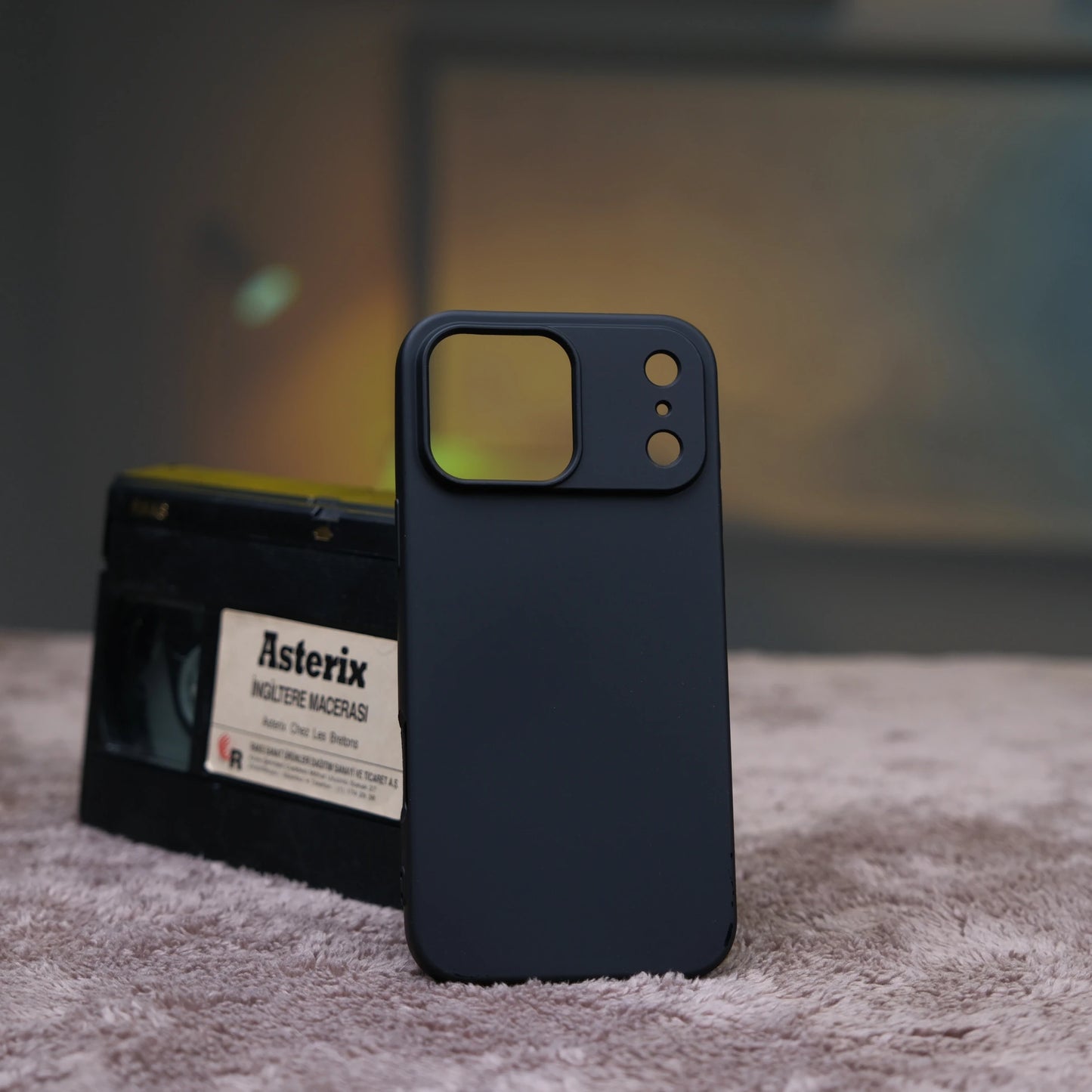 iPhone 17 için Renkli Silikon Mara Lansman Kılıf