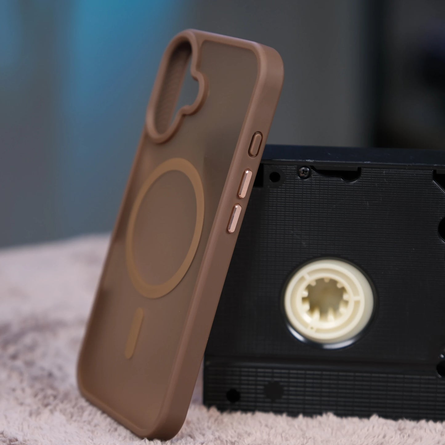 iPhone 16 İçin Sio Kılıf