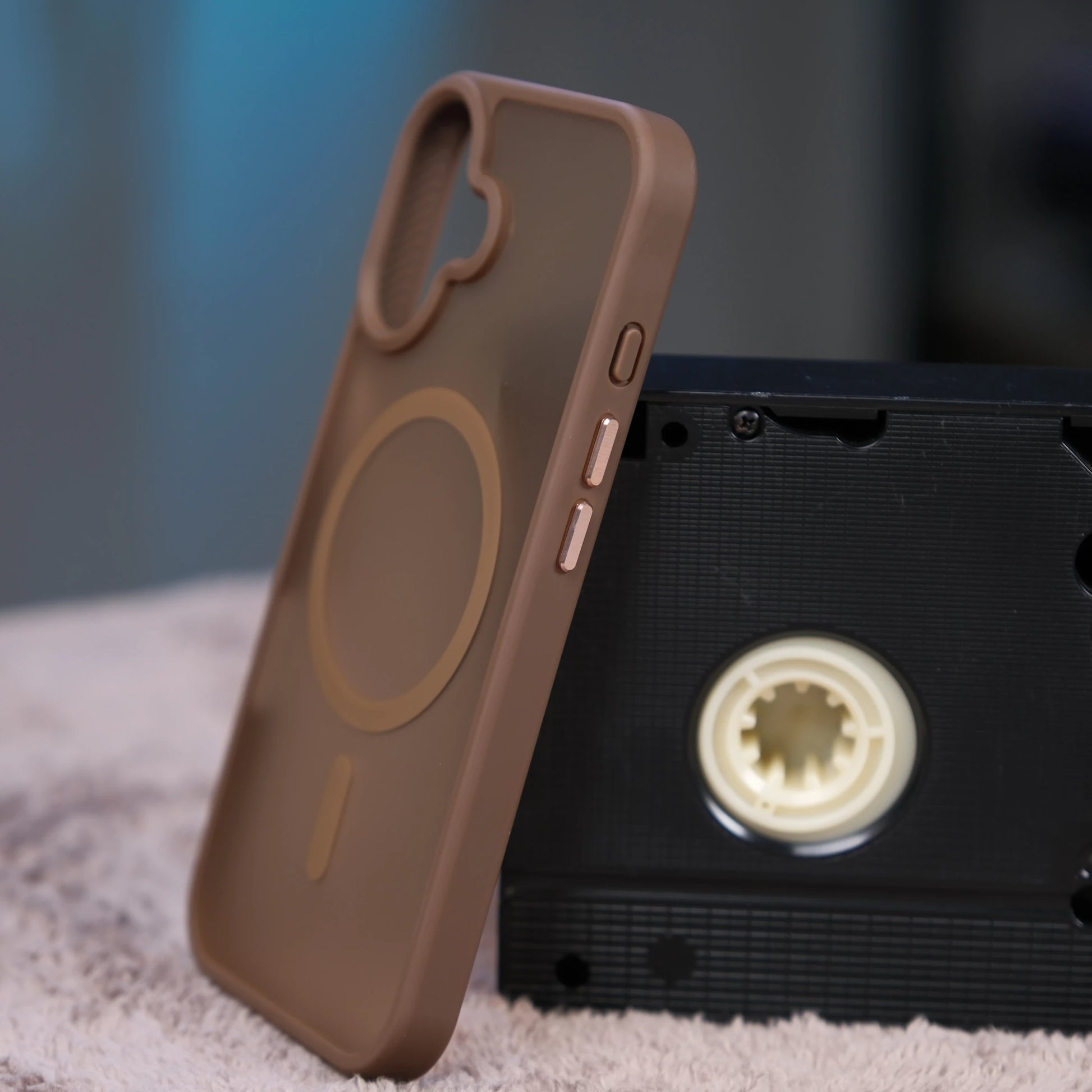 iPhone 16 İçin Sio Kılıf