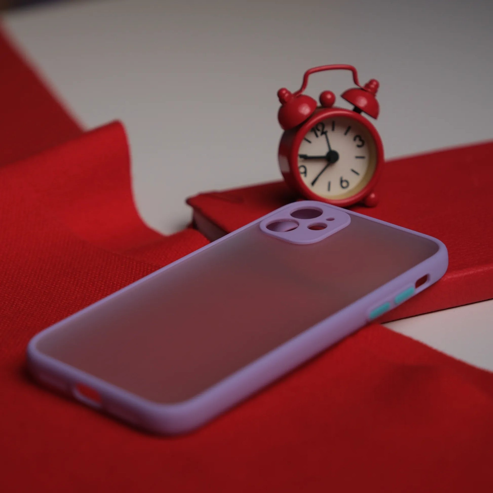 iPhone 12 Pro Max için Silikon Hux Kılıf