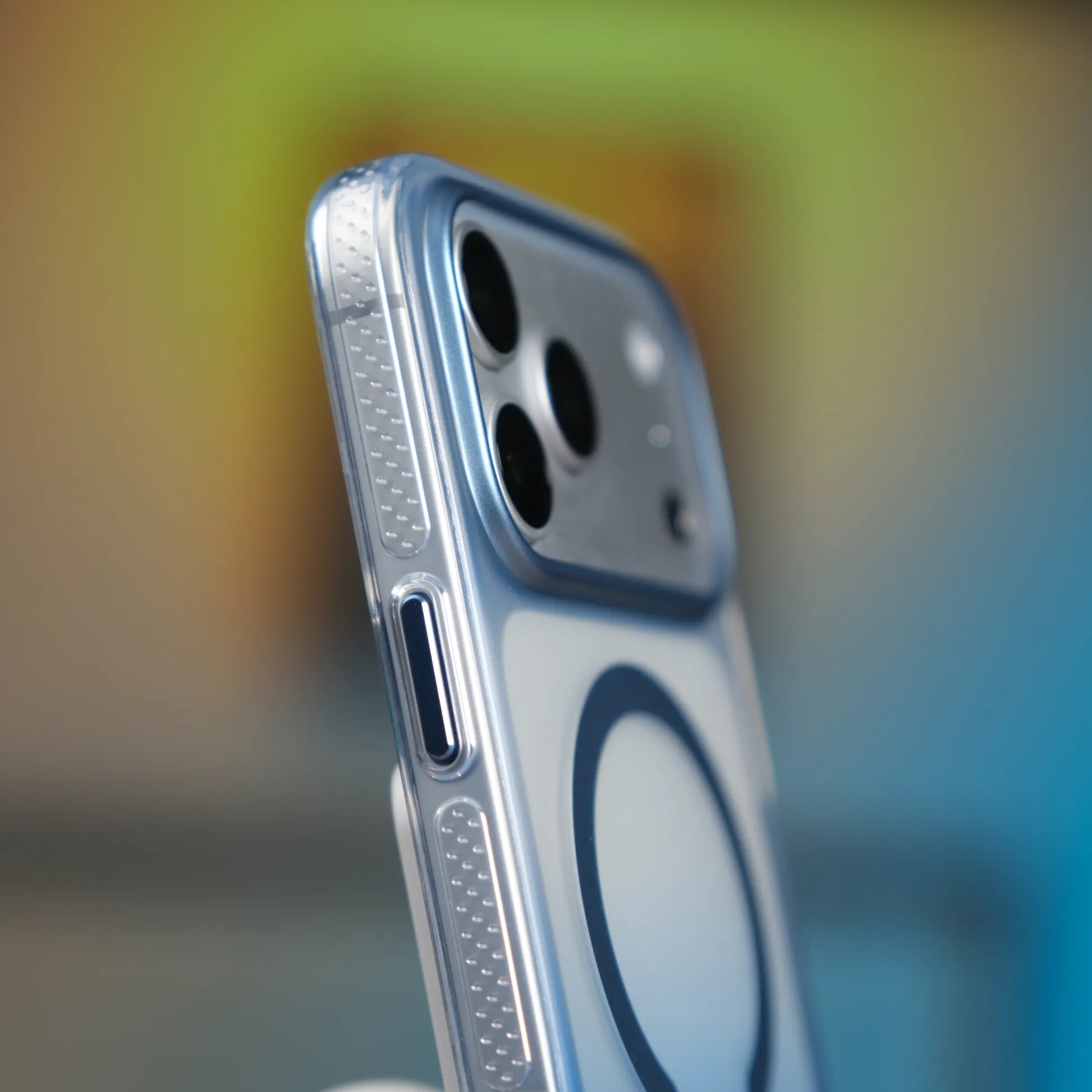 iPhone 17 Pro için MagSafe'li Toros Kapak