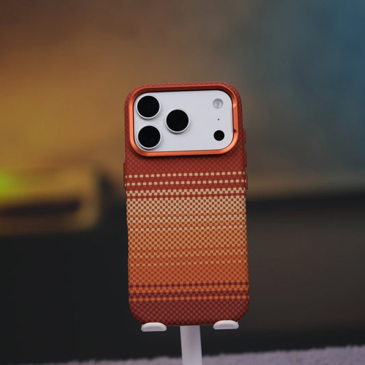 iPhone 17 Pro Max için Karbon Görünümlü Fiber Neks Kılıf