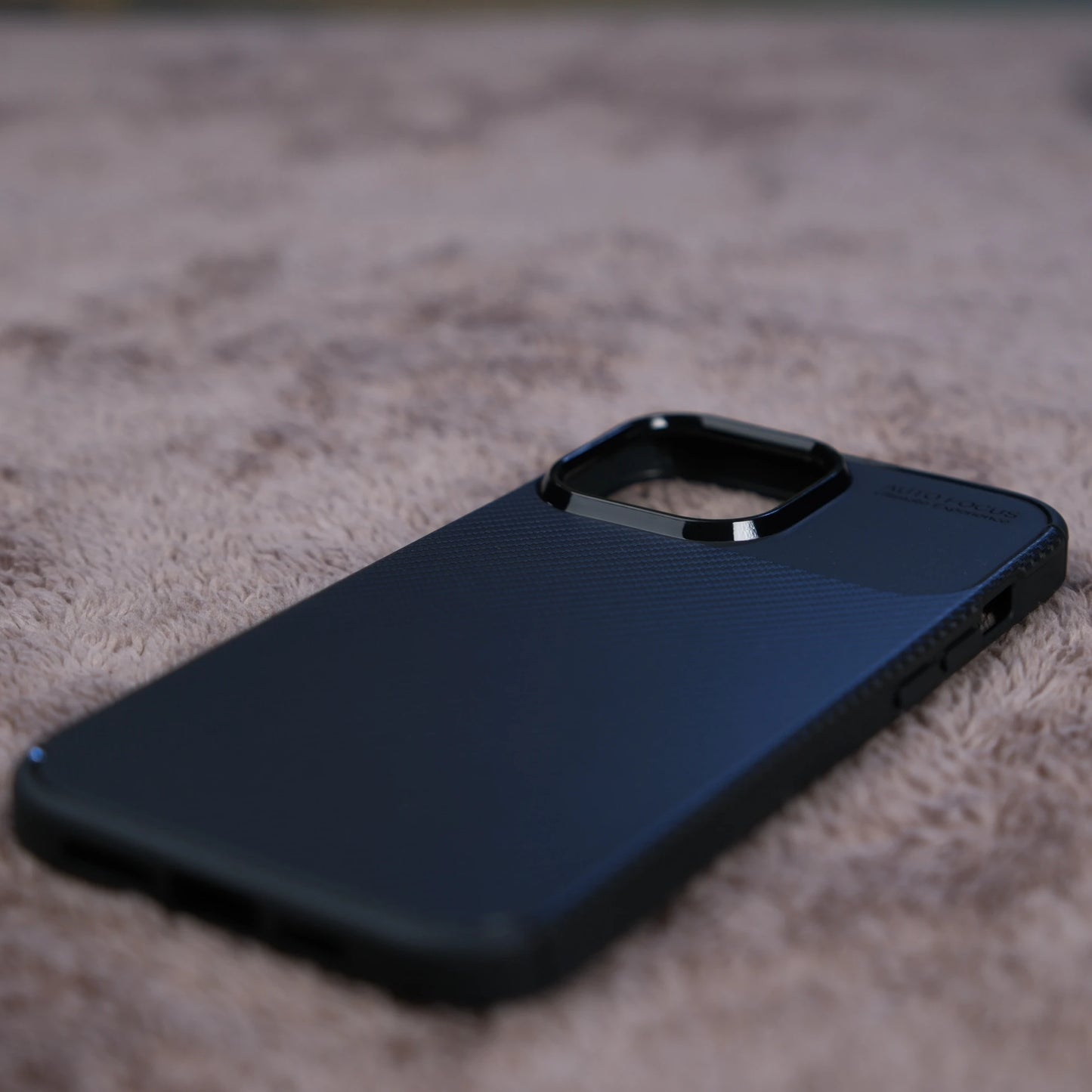 iPhone 12 Pro için Negro Kılıf