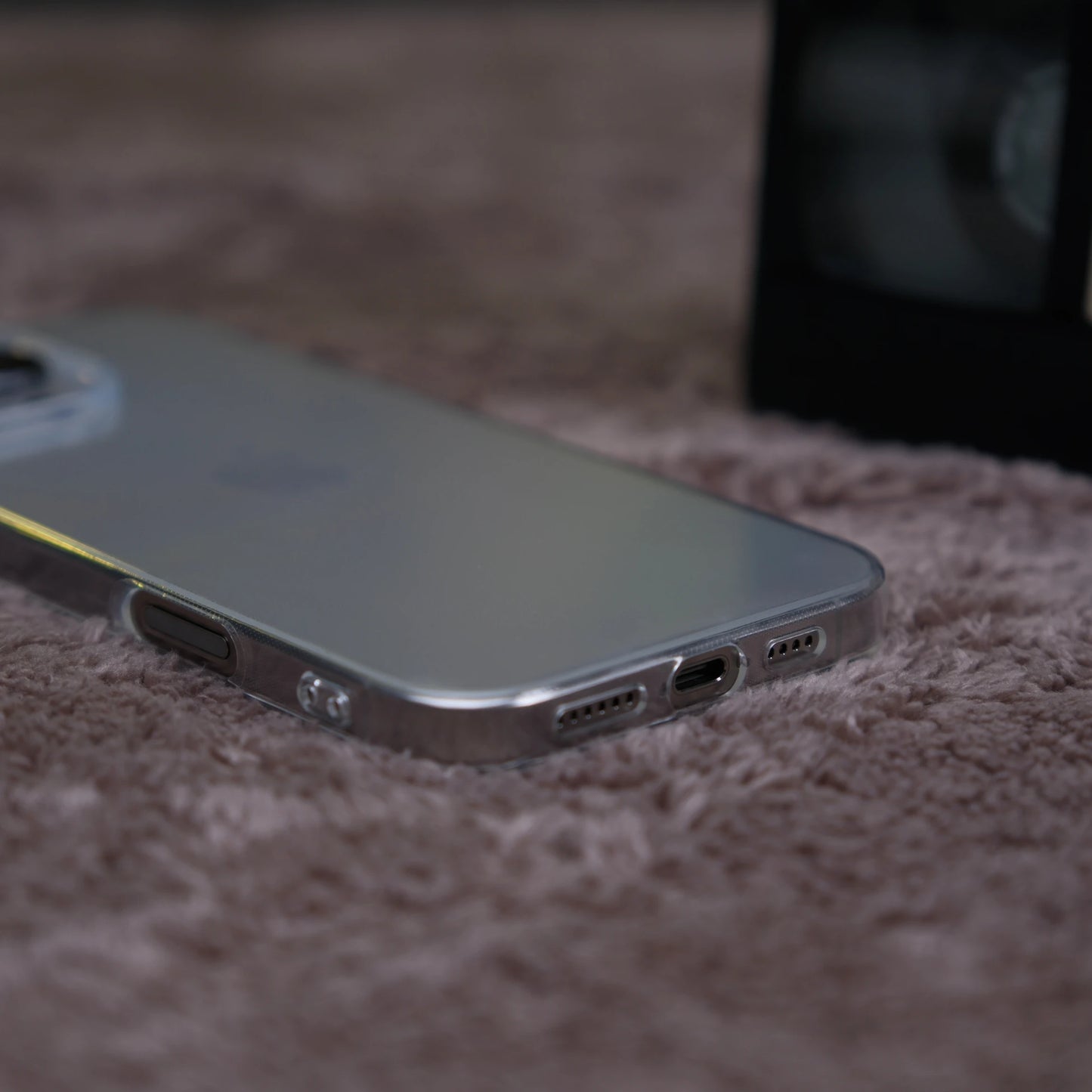 iPhone 13 Pro için Şeffaf Kılıf