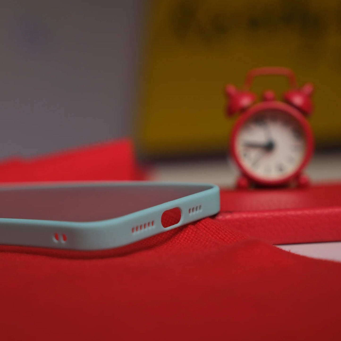 iPhone 12 için Silikon Hux Kılıf