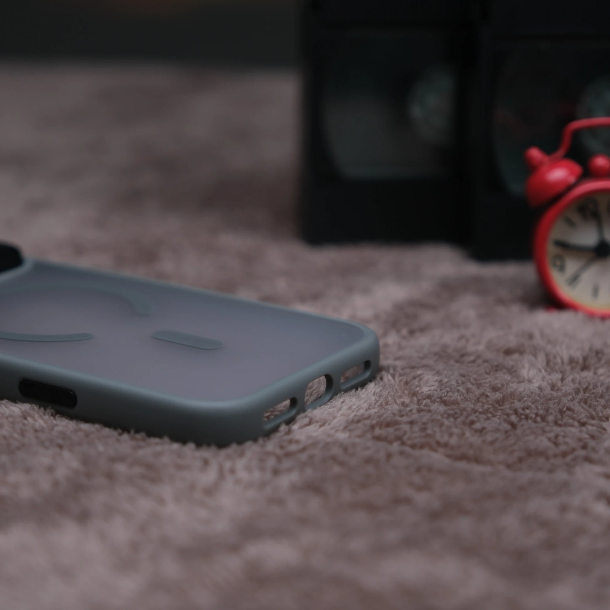 iPhone 8 için Flet MagSafe'li Kılıf