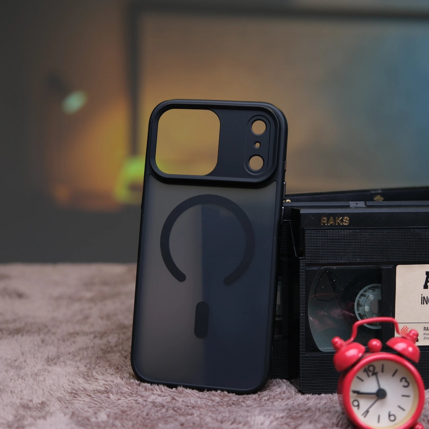 iPhone 14 Pro Max için Flet MagSafe'li Kılıf