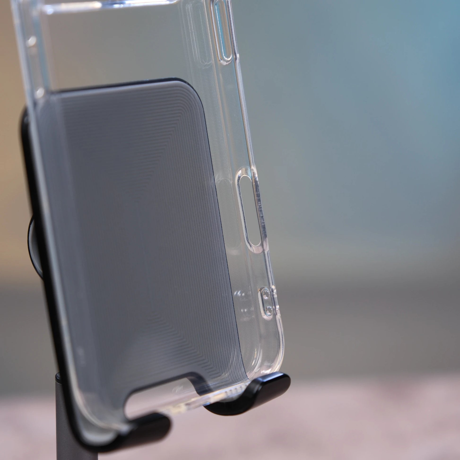 iPhone 17 Pro için Şeffaf Kılıf